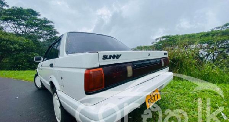 NISSAN SUNNY B12 1989