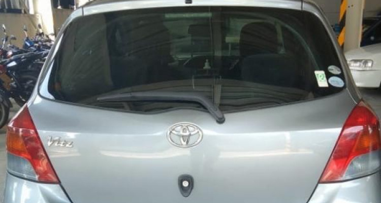 TOYOTA VITZ 2008