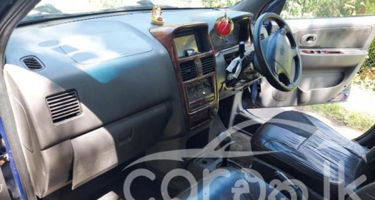 KIA CARENS 2000