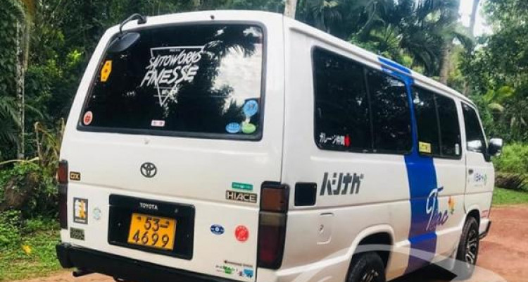 TOYOTA HIACE LH61 1992