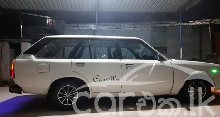 TOYOTA COROLLA DX WAGON 1983