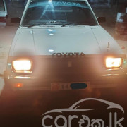 TOYOTA COROLLA DX WAGON 1983