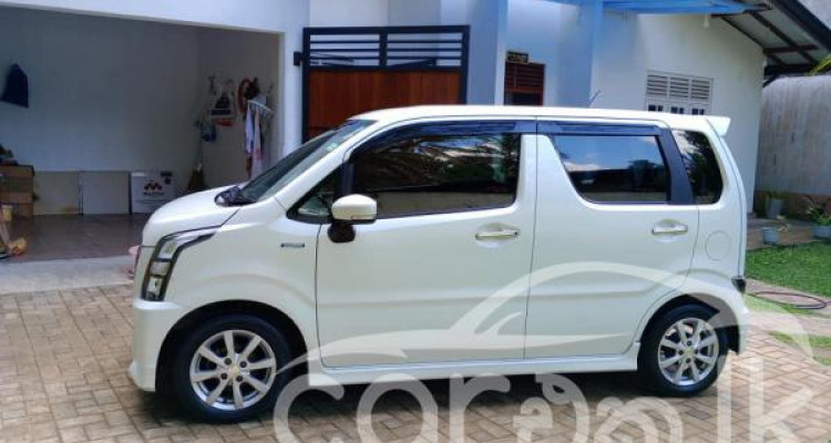 SUZUKI WAGON R STINGRAY 2018