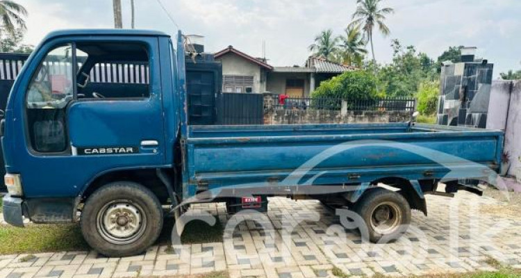 NISSAN CABSTAR 2000