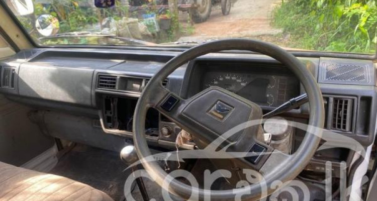 MAZDA BROWNY 1995