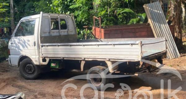 MAZDA BROWNY 1995