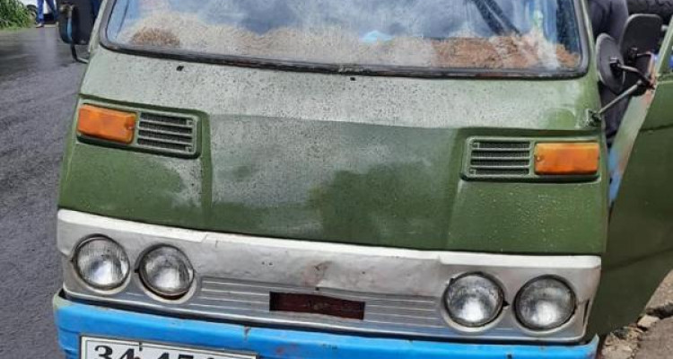 MITSUBISHI DELICA 1977