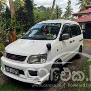 TOYOTA NOAH KR42 2001