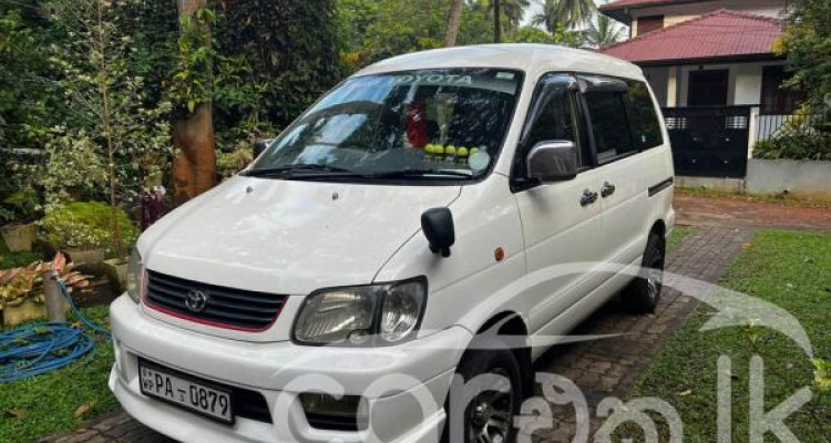 TOYOTA NOAH KR42 2001