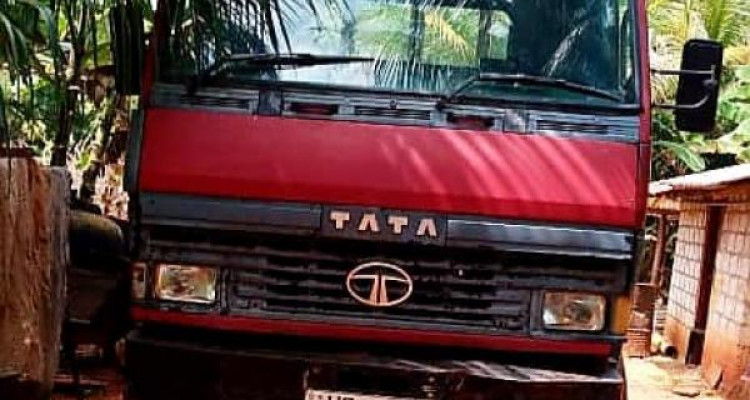 TATA 2515 2005