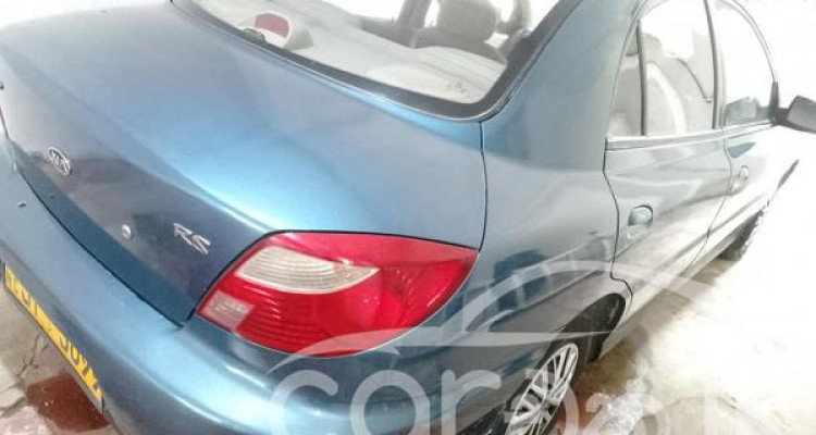 KIA RIO 2002