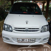 TOYOTA NOAH KR42 2000