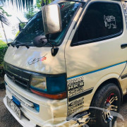 TOYOTA HIACE LH123 1997