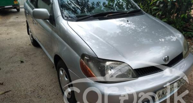 TOYOTA PLATZ 2002