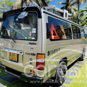 NISSAN CARAVAN 1997