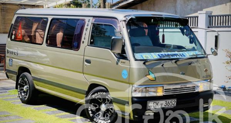 NISSAN CARAVAN 1997