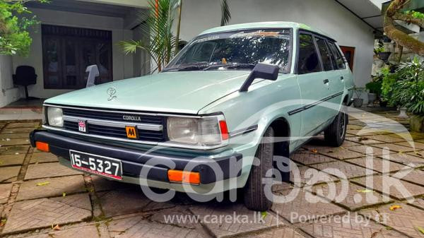 TOYOTA COROLLA DX WAGON KE72 1985