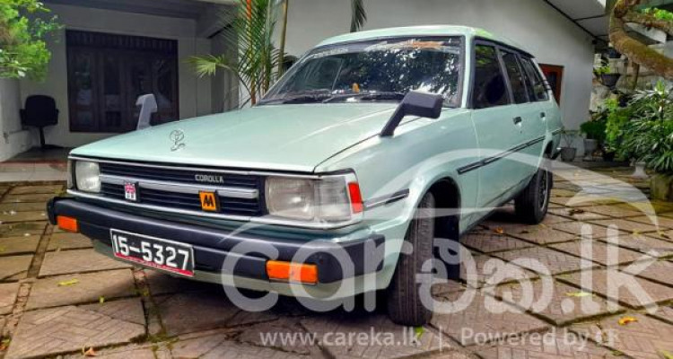 TOYOTA COROLLA DX WAGON KE72 1985