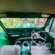 MITSUBISHI 4DR 1966