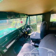 MITSUBISHI 4DR 1966