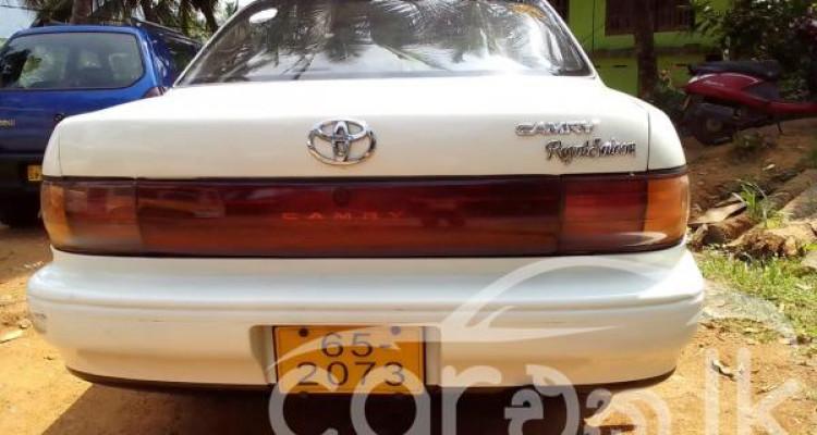 TOYOTA CAMRY 1995
