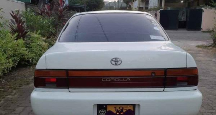 TOYOTA COROLLA AE100 1993