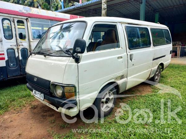 TOYOTA HIACE LH30 1982