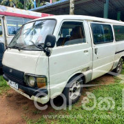 TOYOTA HIACE LH30 1982