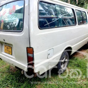 TOYOTA HIACE LH30 1982