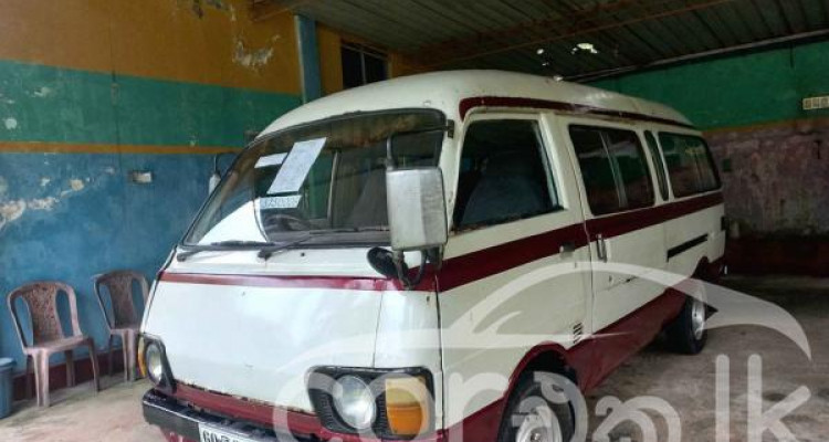 TOYOTA HIACE LH40 1981
