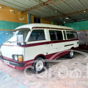 TOYOTA HIACE LH40 1981