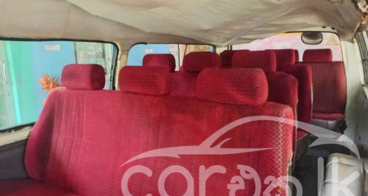 TOYOTA HIACE LH40 1981