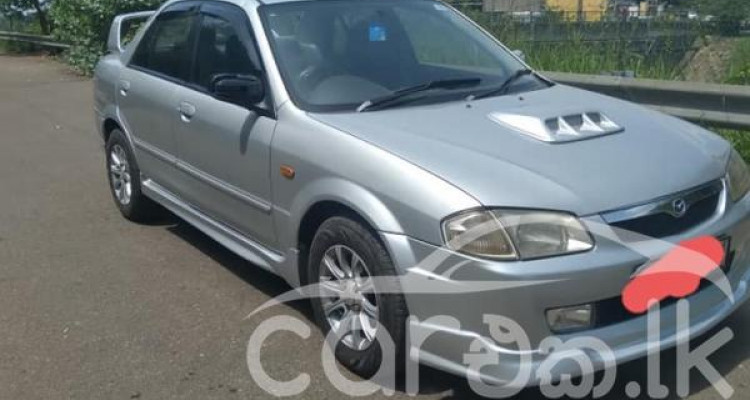 MAZDA 323 2001