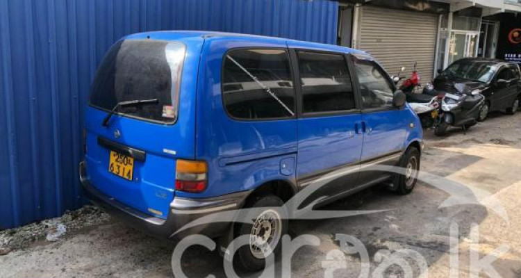 NISSAN SERENA 1996