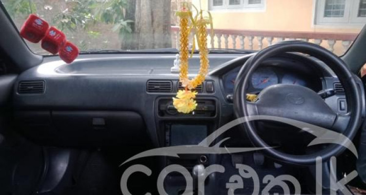 TOYOTA SOLUNA 2000
