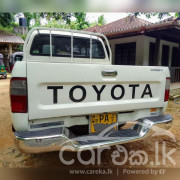 TOYOTA HILUX 1999