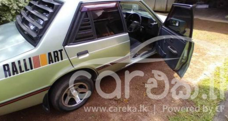 MITSUBISHI LANCER BOX 1984