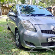 TOYOTA VITZ 2009