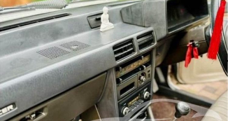 MITSUBISHI LANCER BOX 1980