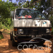 TOYOTA HIACE LH61 1985