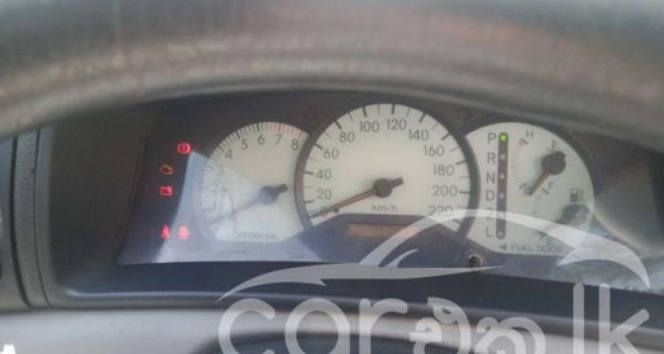 TOYOTA COROLLA 2001