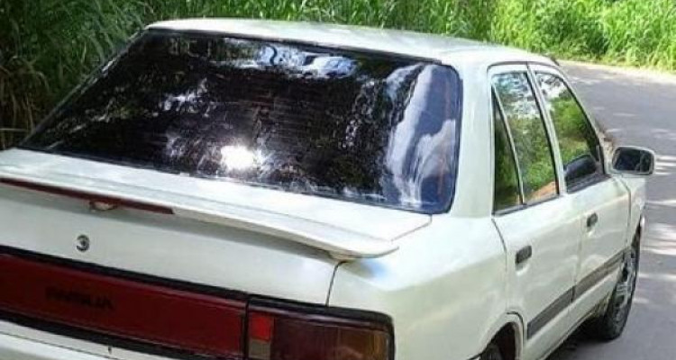 MAZDA FAMILIA 1989