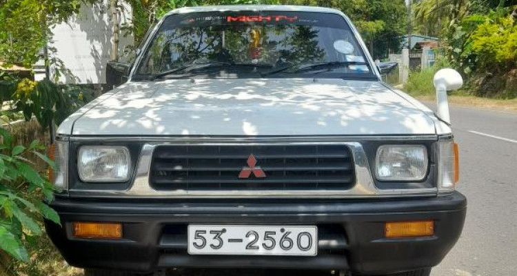 MITSUBISHI L200 1992