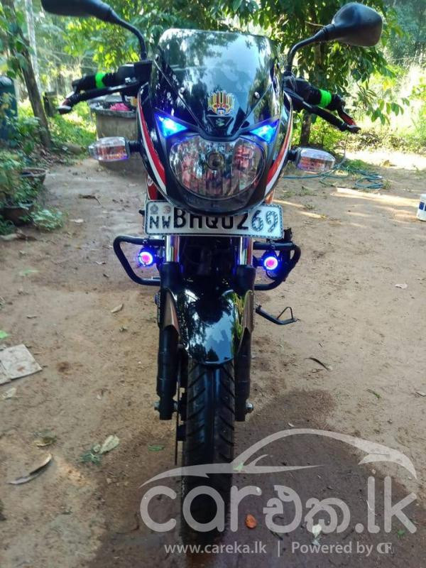 BAJAJ PULSAR 150 2019