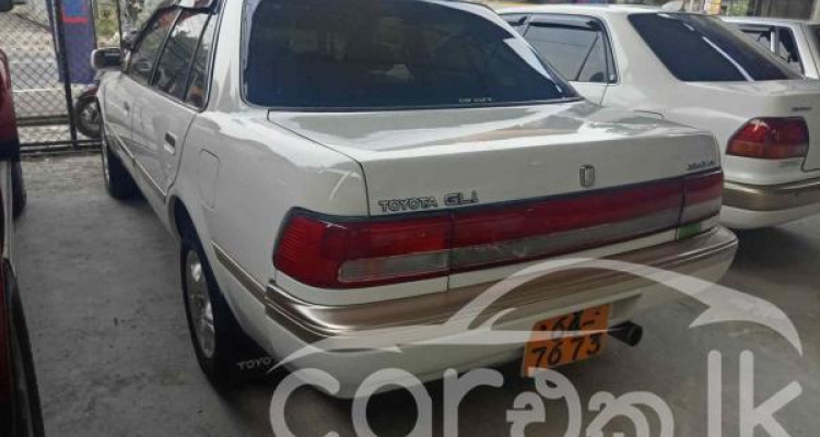 TOYOTA COROLLA 1996