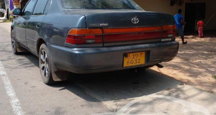 TOYOTA COROLLA AE100 1992