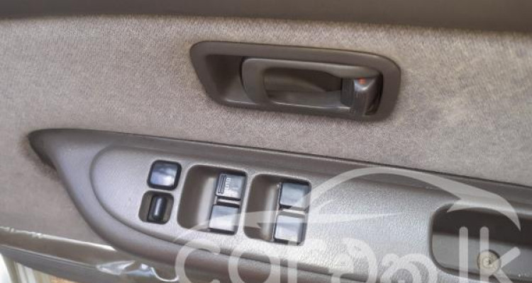 NISSAN SUNNY 1996