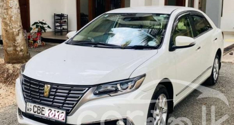 TOYOTA PREMIO 2018