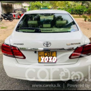 TOYOTA PREMIO 2018