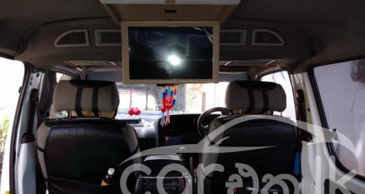 TOYOTA HIACE LH110 1992